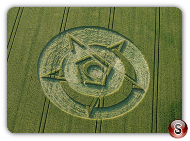 Crop circles - Rollright Stones Oxfordshire UK 2015