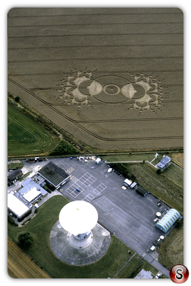 Crop circles - Chilbolton Radio Telescope Hants 2000