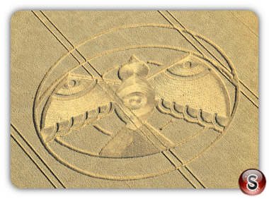 Crop circles - Stratford-upon-Avon Warwickshire UK 2015