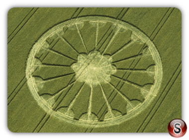 Crop circles - South Field Alton Priors Wiltshire 2000