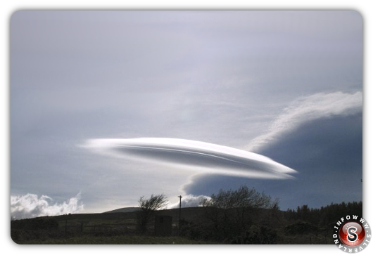 Ufo o Altocumulus lenticolaris?