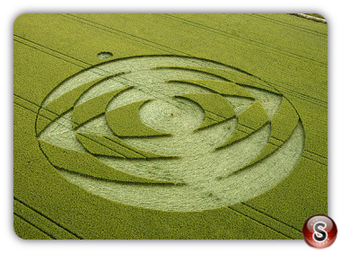 Crop circles - Coombe Abbey Warwickshire 2004