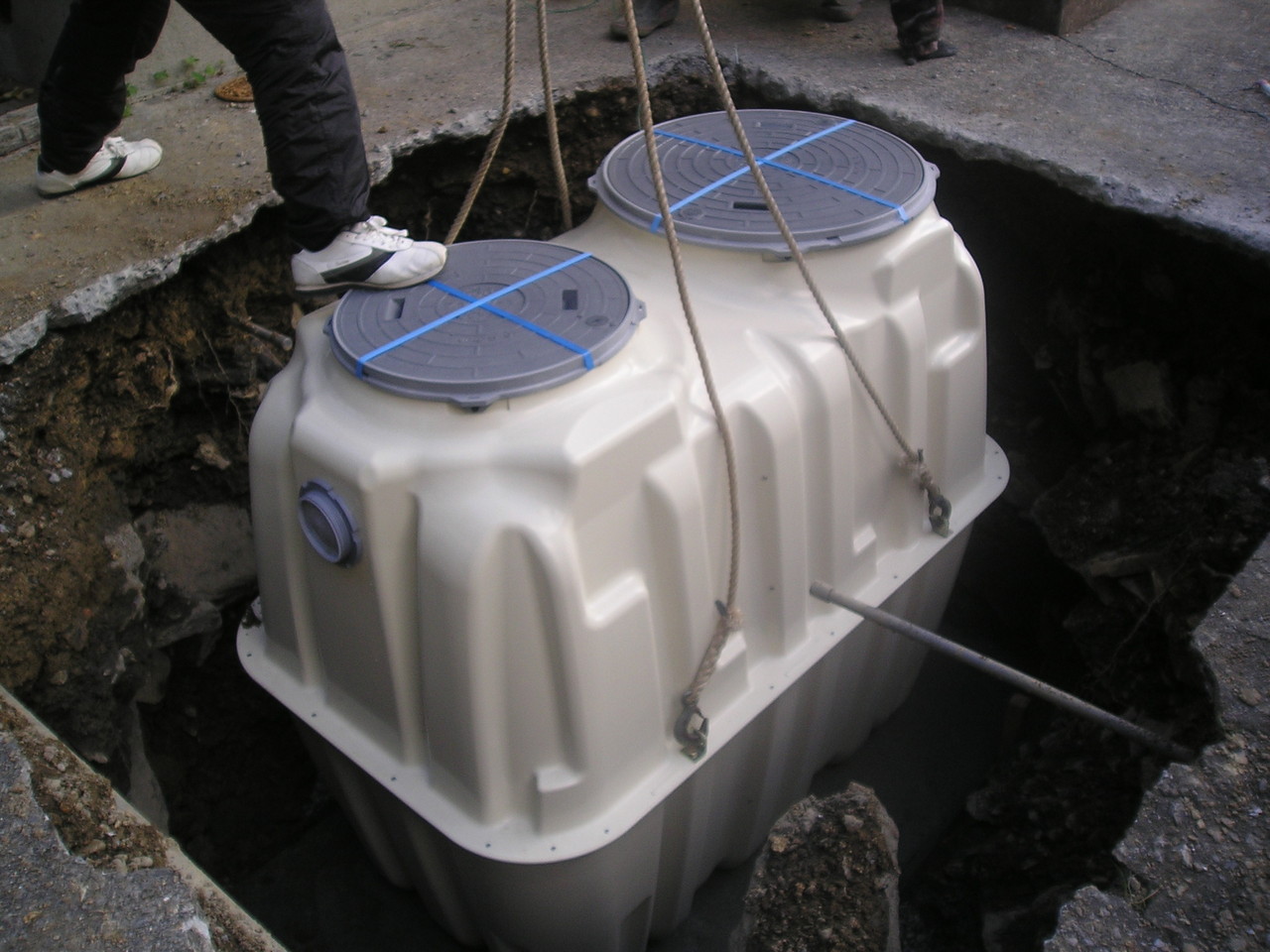 小型合併浄化槽! 納得の住まい!やまうち住宅工務のページ 小型合併浄化槽! 納得の住まい!やまうち住宅工務のページ