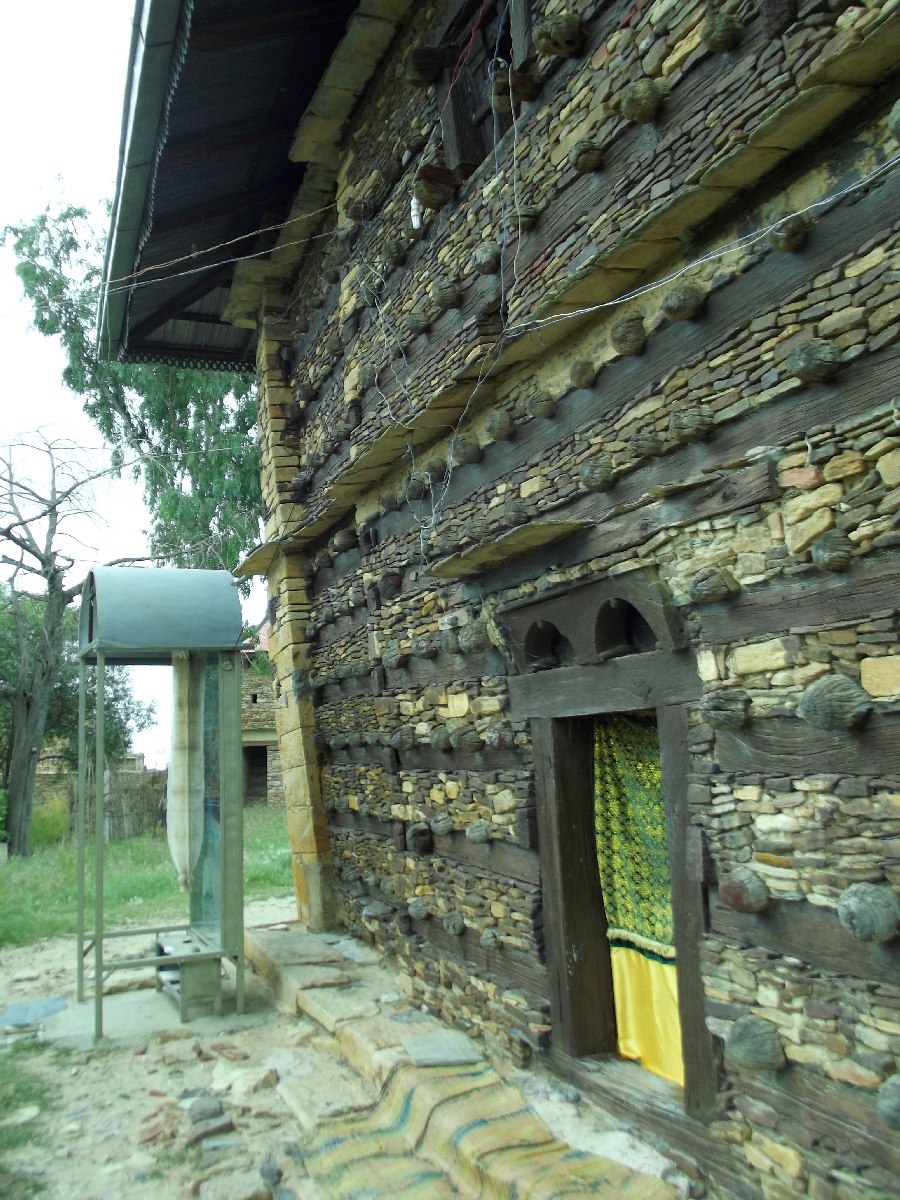 Voyage Séjour Road Trip Visite trekking et randonnée. Le monastère de Debre Damo en Ethiopie.  L'Eglise Abba Aregawi.