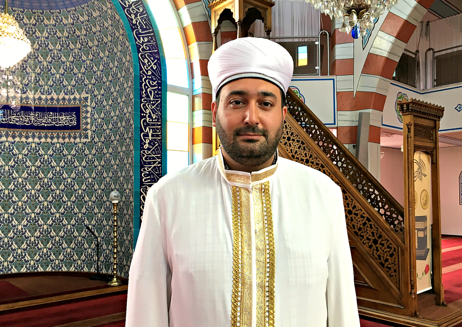 AHMET ZIYAUDDIN NEUER GELEHRTER DER MOSCHEE - Fatih ...