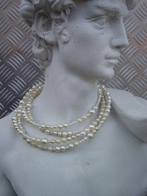 Perlenkette mit Spiraldraht