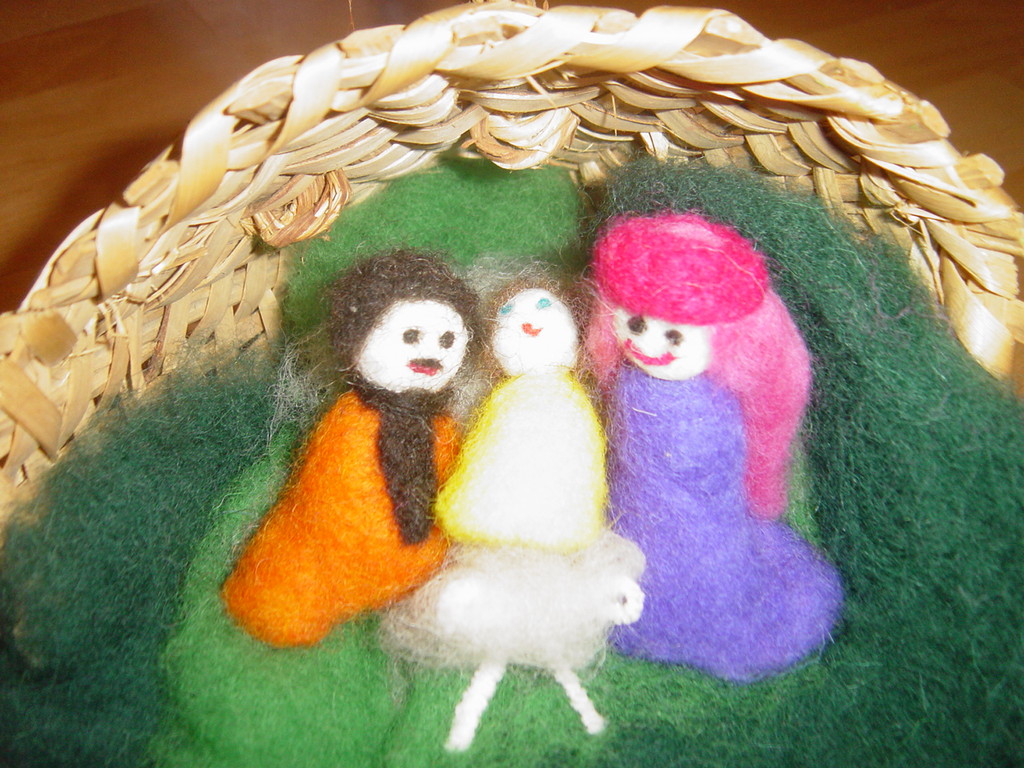 Josef, Maria und Jesulein in der Krippe
