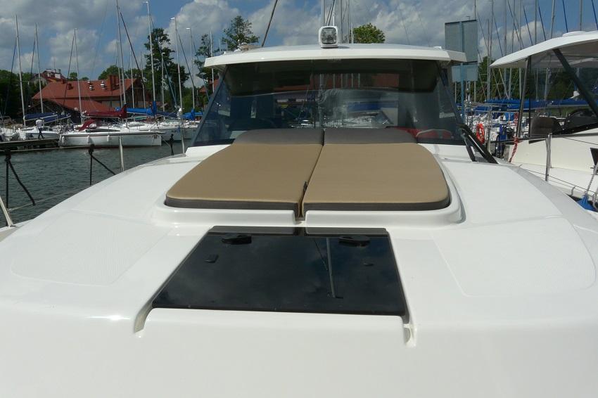 Nautika 1000 Soley Bielak Jacht Motorowy Czarter Lodzi