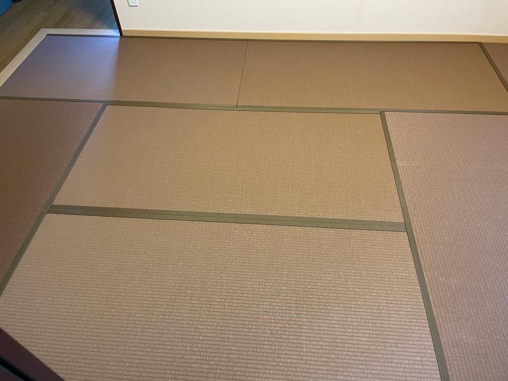 和紙製の畳　銀白カラー胡桃色　ストリーム胡桃色