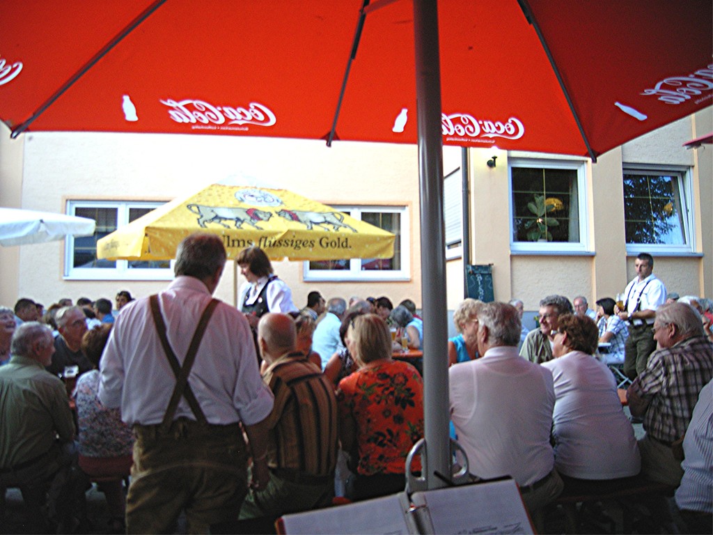 Finningen Gasthof Kreuz - Biergartenfest