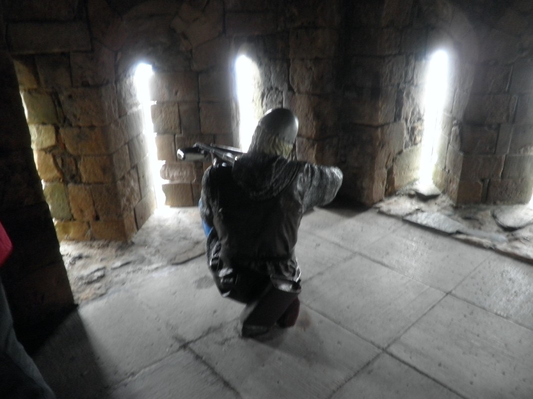 Des mannequins présentent d'une manière vivante l'utilisation de chaque partie du château