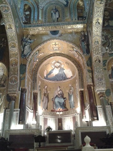 Une merveille : la chapelle Palatine dans le palais des Normands, toute en mosaïques dorées et en marqueterie de marbre