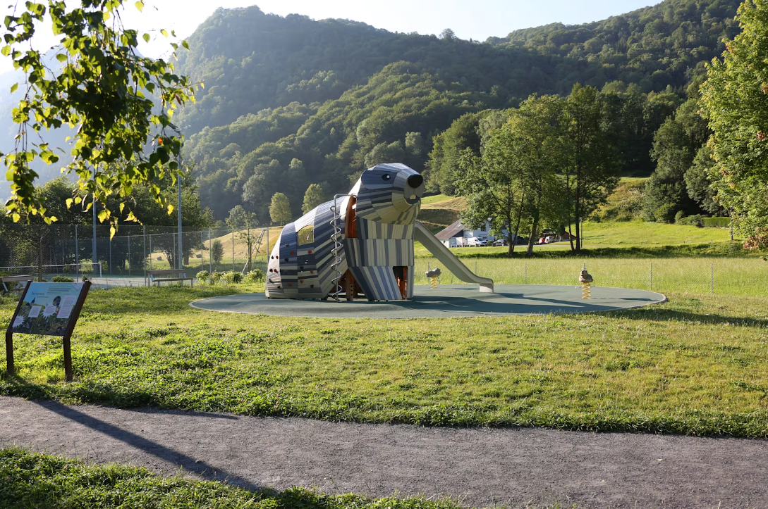 Aire de jeux marmotte sur mesure KOMPAN Arrens-Marsous 65