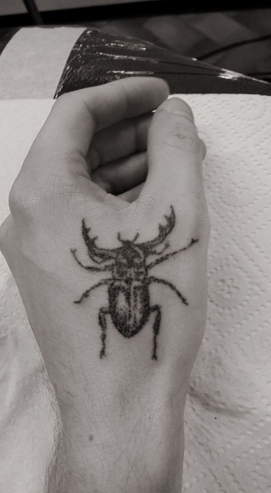 Handpoke Tattoo Handwerk