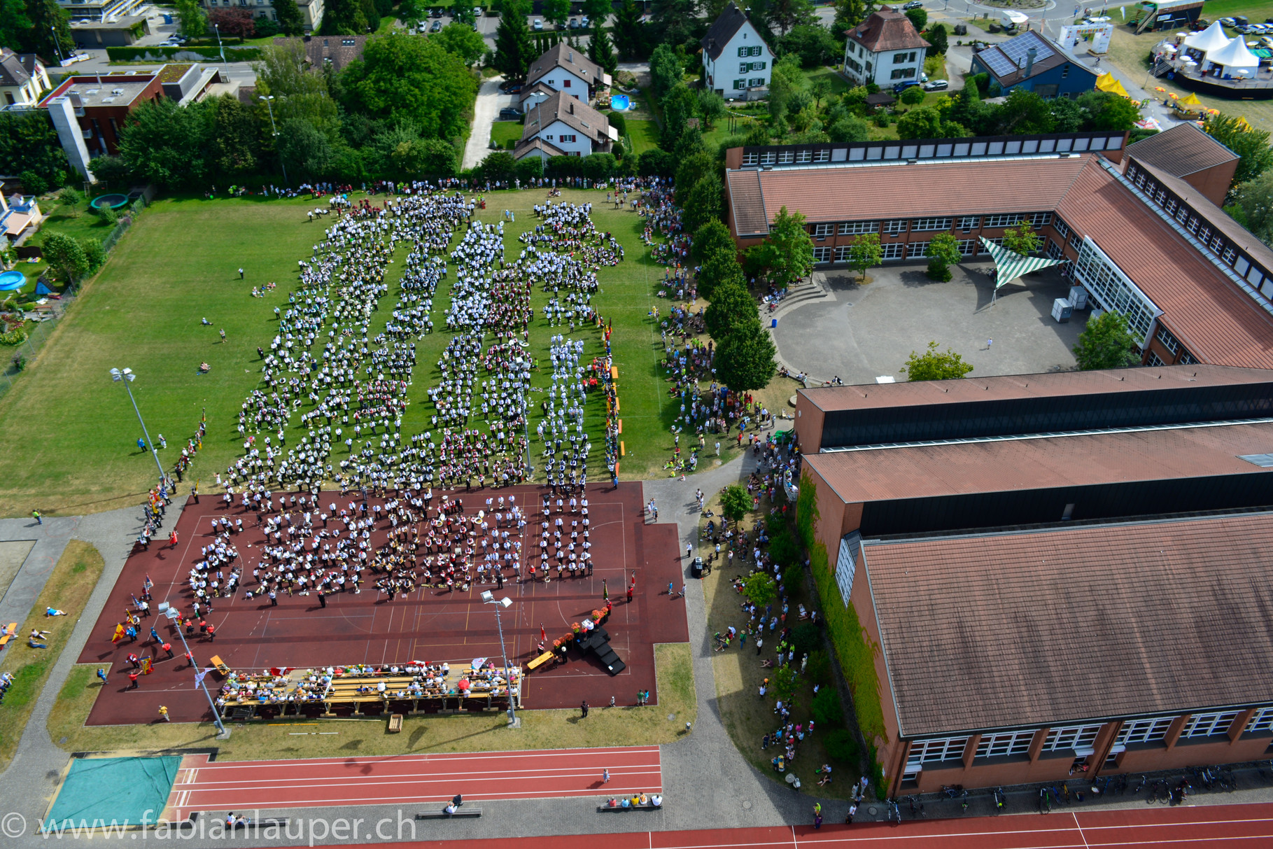 Gesamtchor mit über 2000 Musizierenden / Kantonales Musikfest Müllheim TG 20.-22. Juni 2014