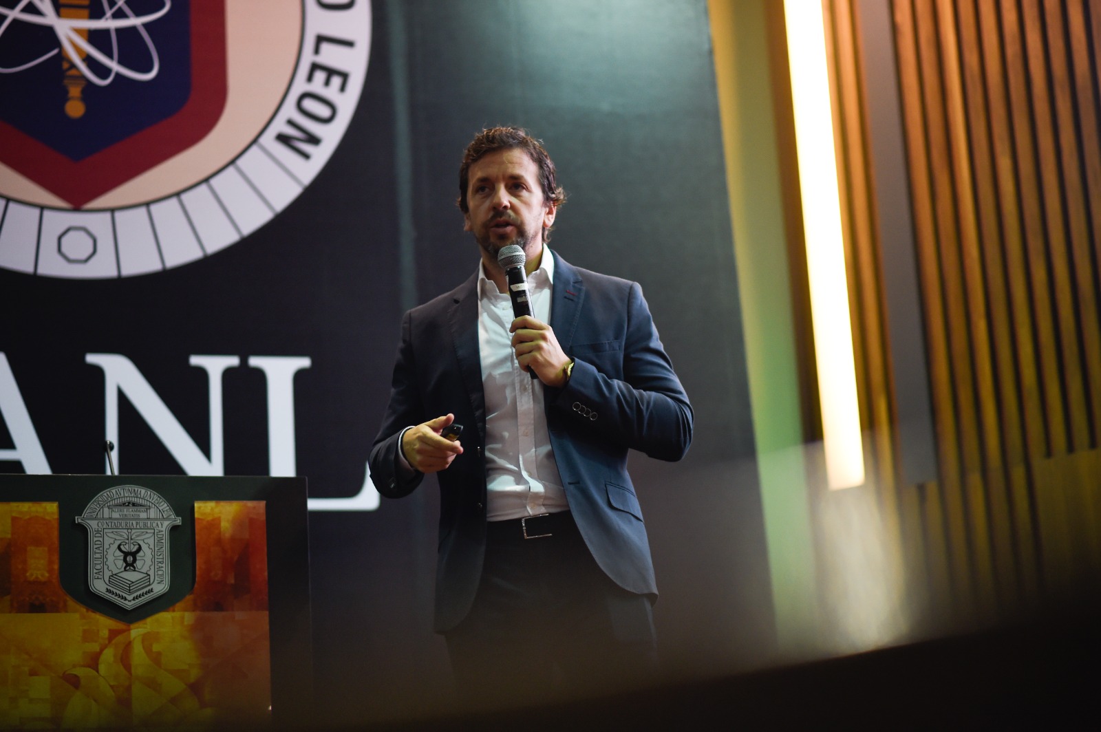 Congreso Internacional FOD · Universidad Autónoma de Nuevo León, Monterrey (México).