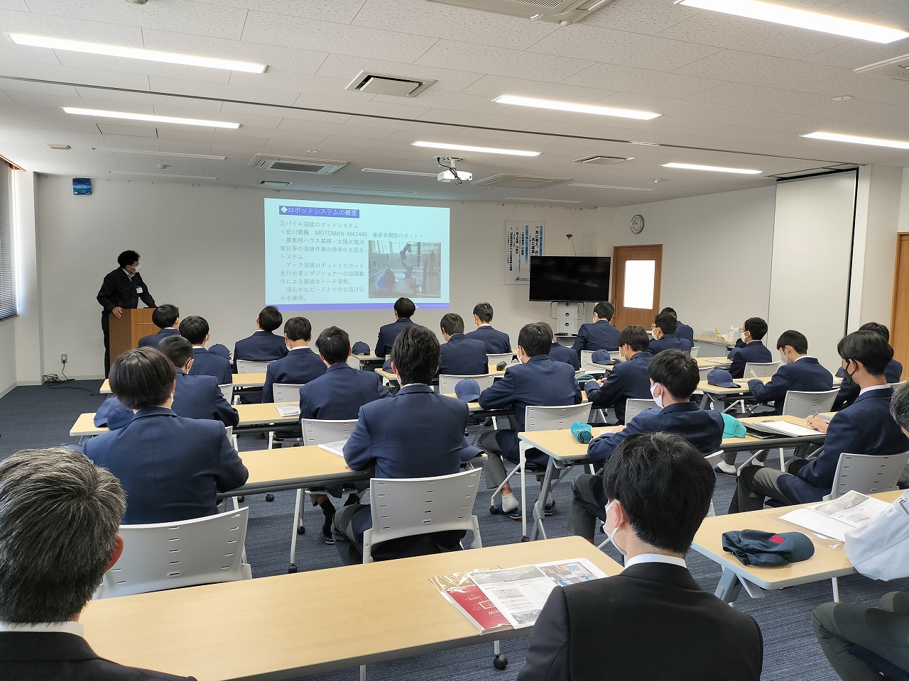 高山工業高校「地元企業見学会」