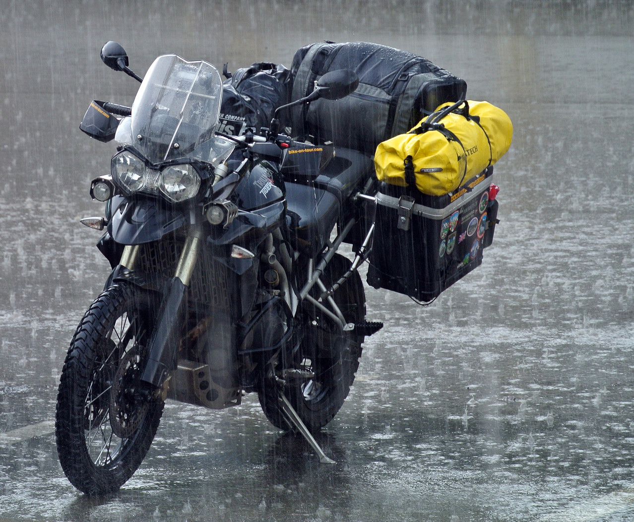 Fahren bei Regen Wolfs private Website über Motorräder und Reisen