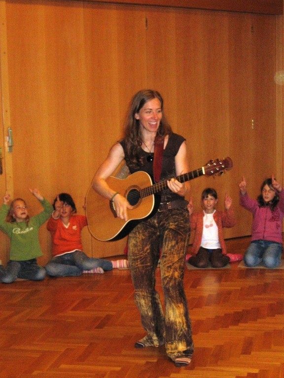 Mai singt ihre Lieder nicht, sie lebt sie mit Haut und Haaren!