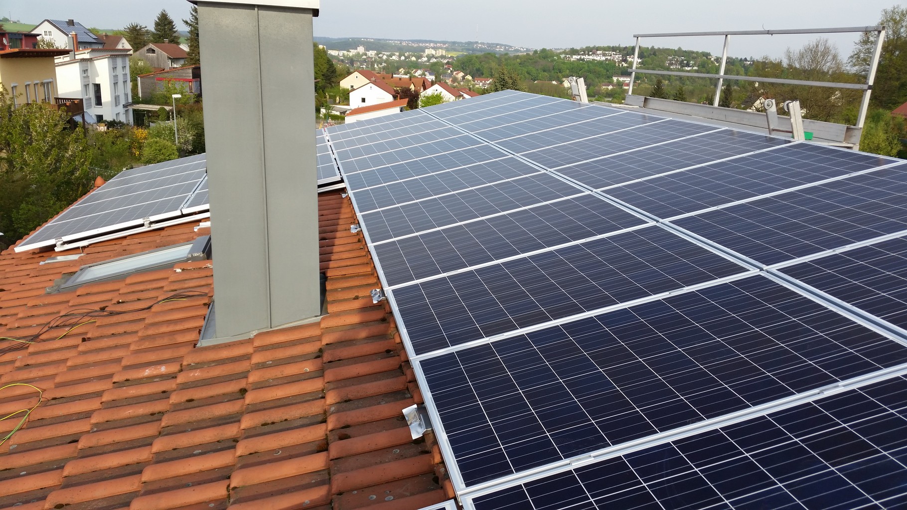 10 kWp Photovoltaikanlage 93138 Lappersdorf SHARP Modulen 