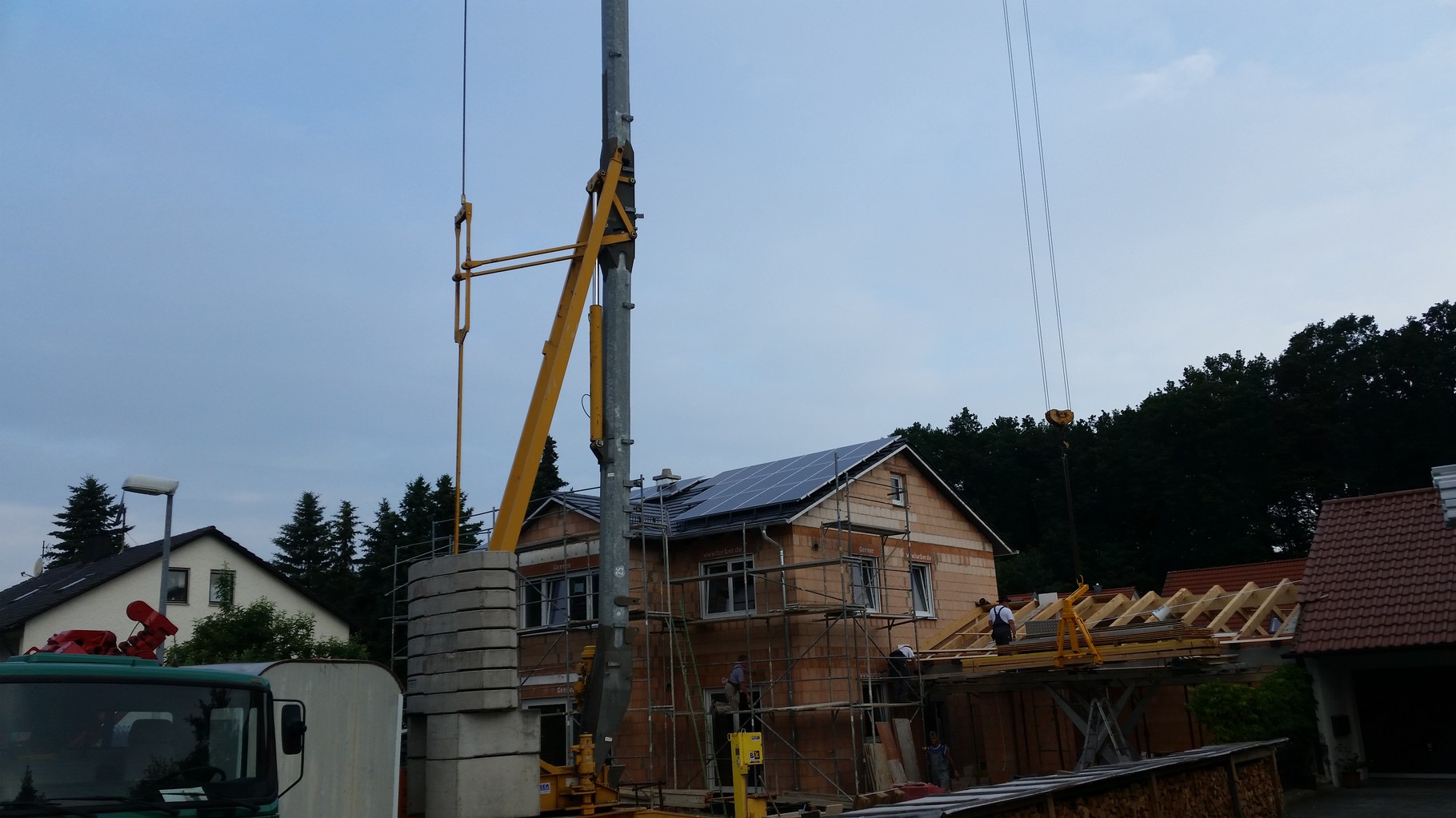 7,5 kWp Photovoltaikanlage 93080 Pentling SHARP Modulen 
