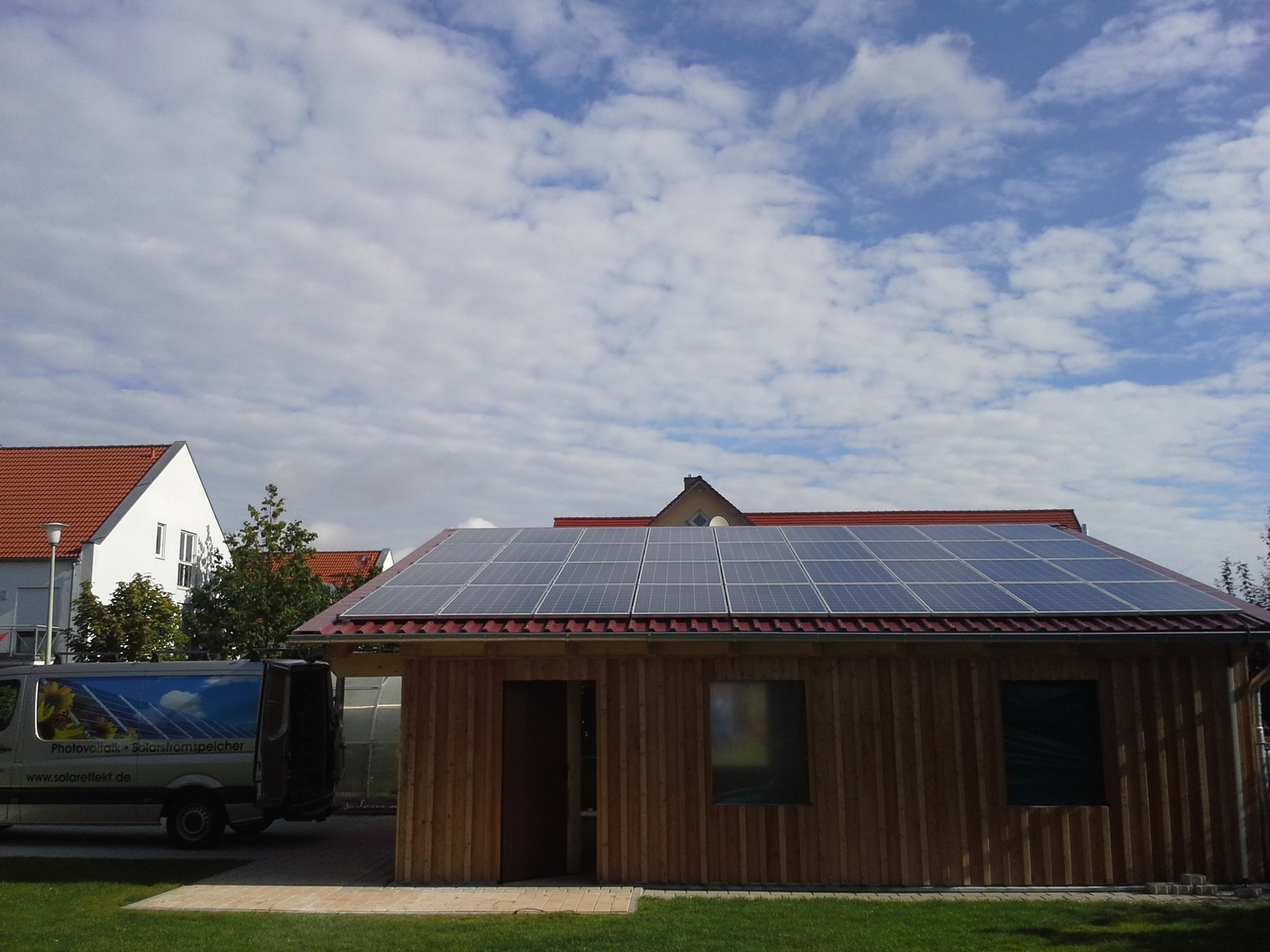 Phototovoltaikanlage 9,18 kWp in 93176 Beratzhausen mit Solarwatt Glas/Glas Module 30 Jahre Garantie