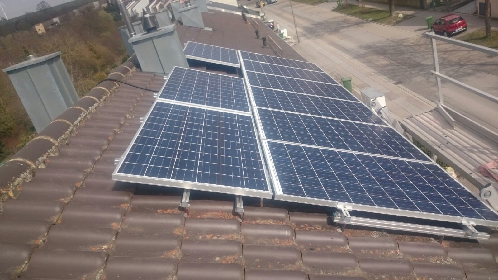 5,46 kWp Photovoltaikanlage mit Solarwatt Glas/Glas Module 30 Jahre Garantie mit Samsung Speicher in Regensburg