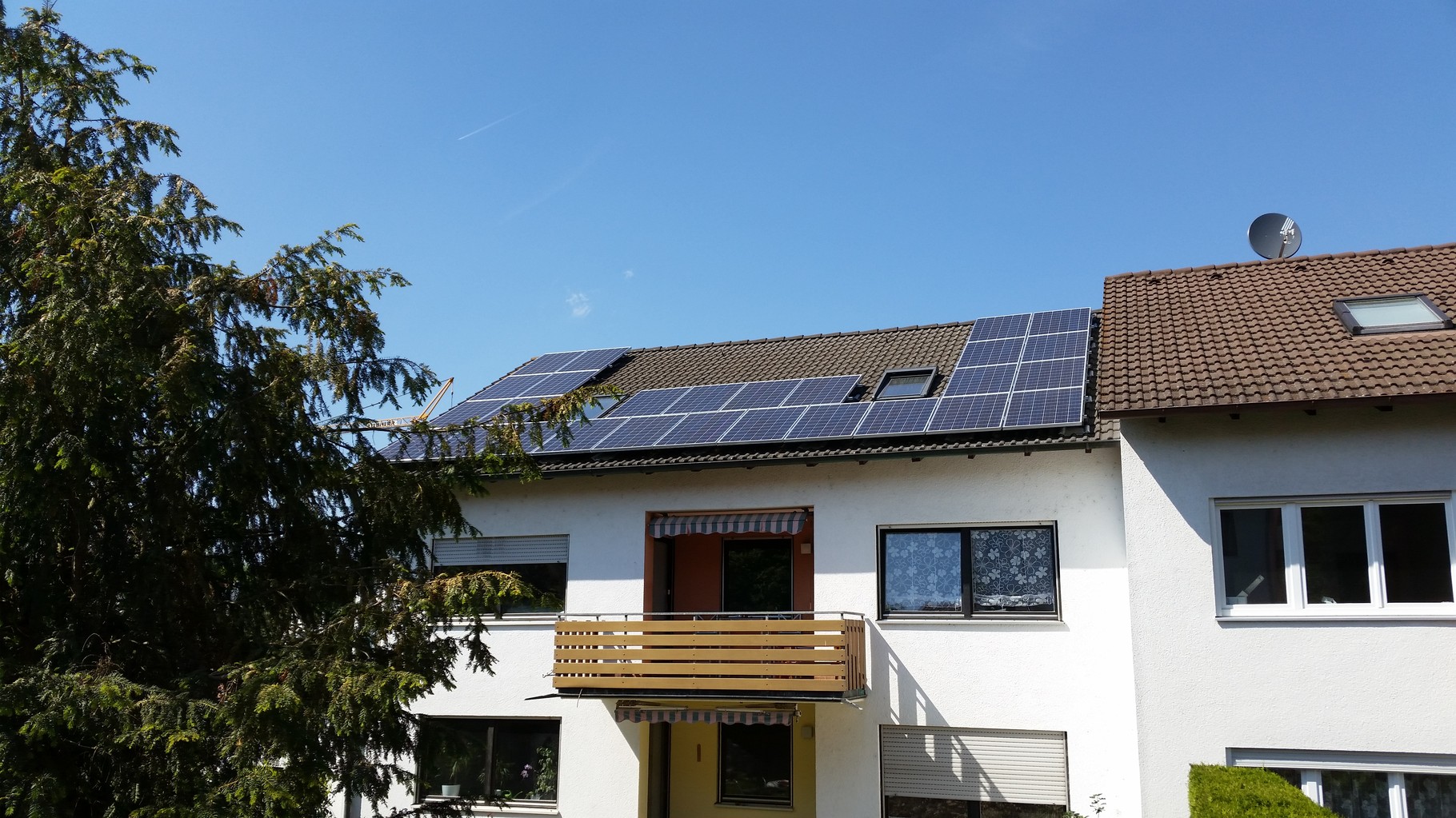 7 kWp Photovoltaikanlage 93077 Bad Abbach SHARP Modulen 