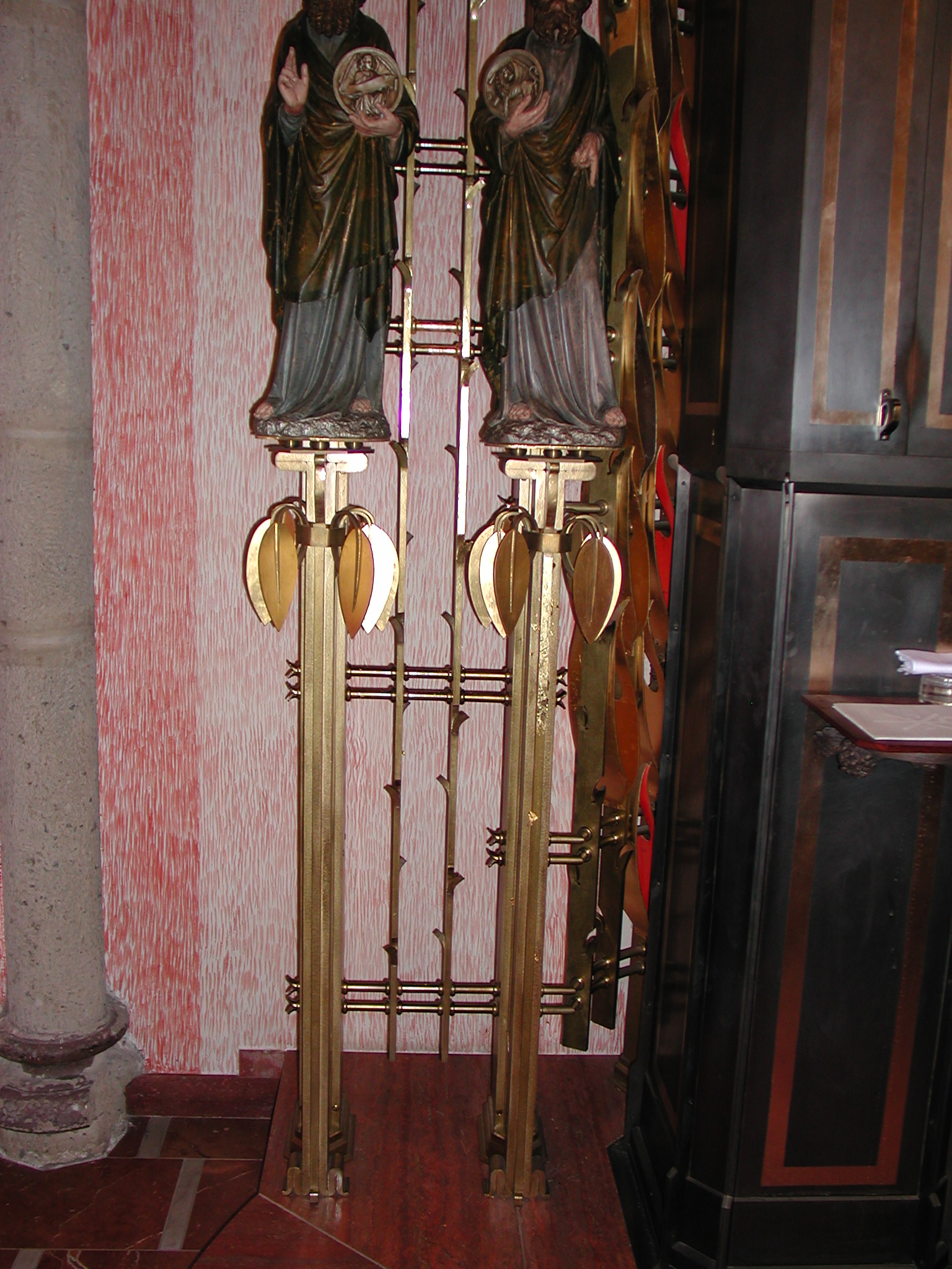Altar mit Blattgold