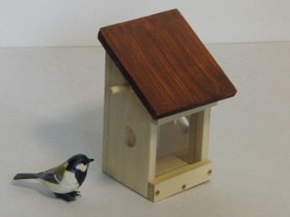 巣箱を作ってみよう 巣箱をかけて野鳥が集う庭を創ろう