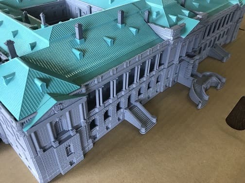 大きな展示模型品