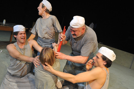der goldene drache -staatstheater karlsruhe