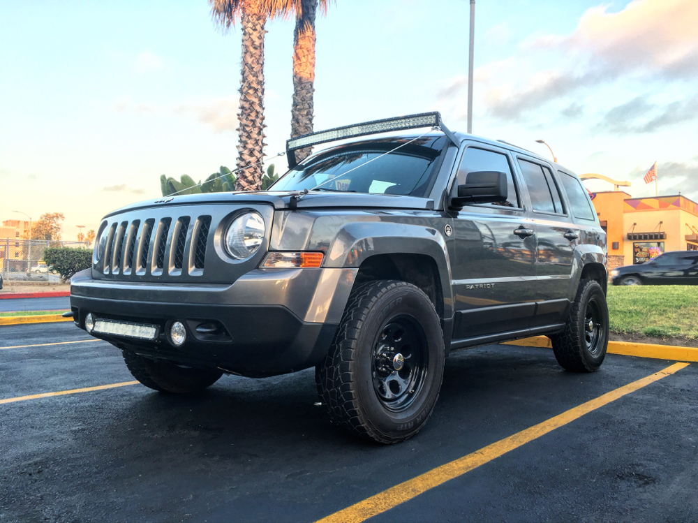 Jeep patriot hot sale front tow hooks