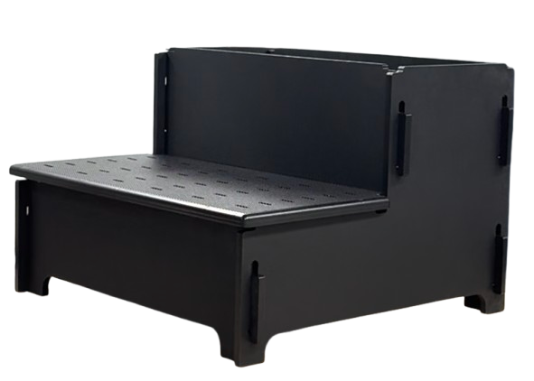 Pack flat dock step assembly
