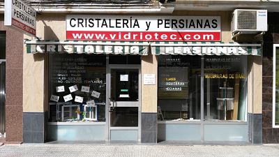 VIDRIOTEC - PERSIATEC / Cristalería, persianas, mamparas de baño y mosquiteras en Murcia