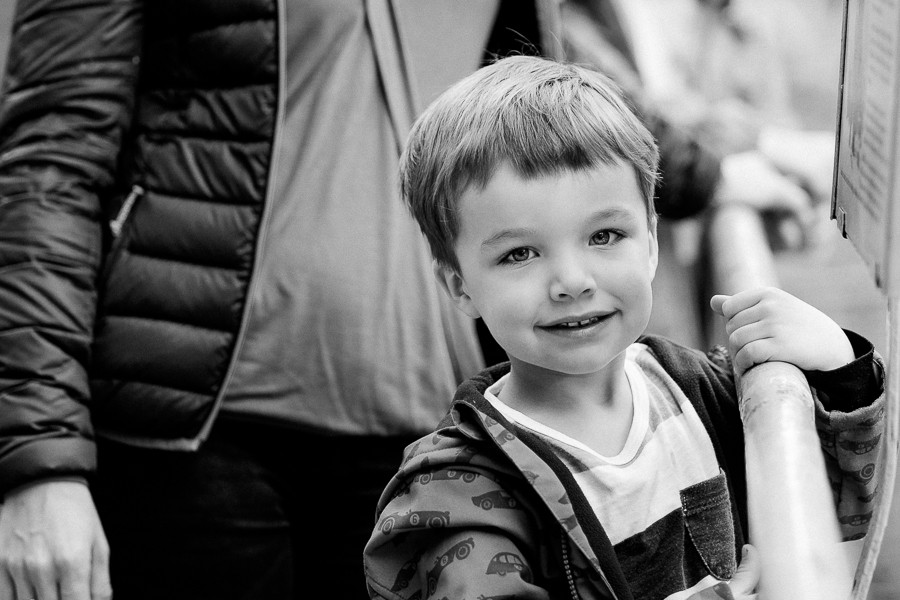 Neugeborenenfotos Homestory Lifestyle Fotografie Reportage Familienfotografie Photography Zwickau Hebamme Lichtbildkuenstlerei Rettke Hochzeit Kinderbilder Geschwisterfotos Chemnitz Zittau Erfurt Jena Leipzig Dresden Bautzen Newborn Baby Schwangerschaft