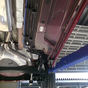 お車の下廻りのメンテナンス
