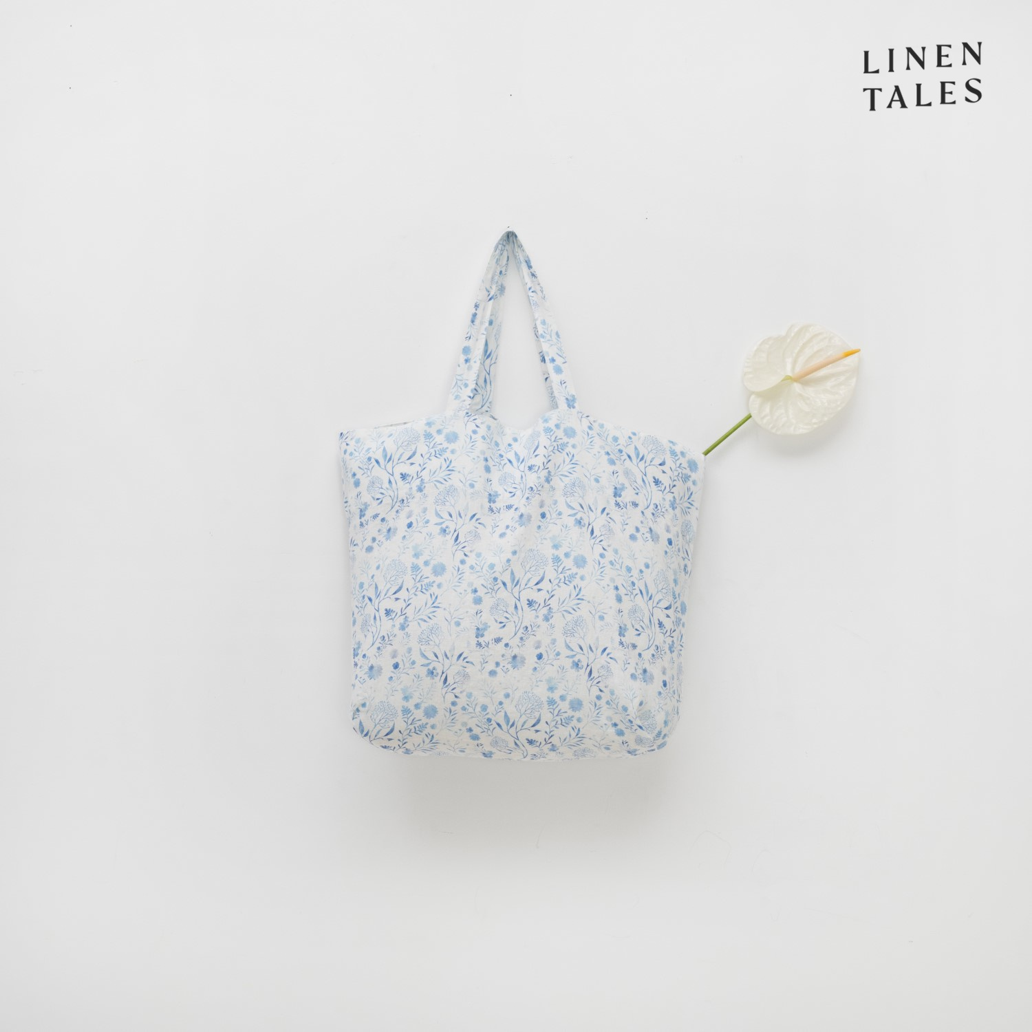 707/White Botanical Blue