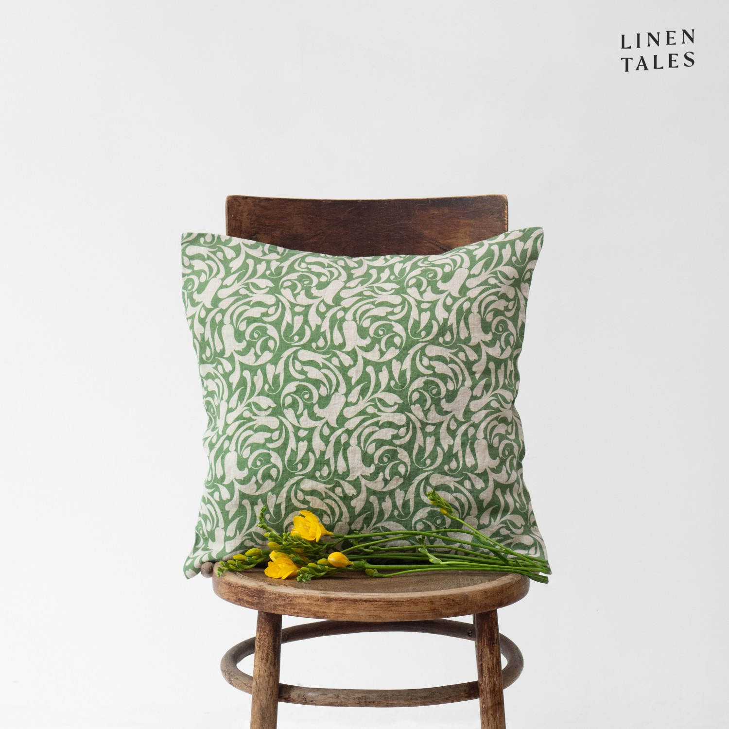 801/Evergreen Damask on natural