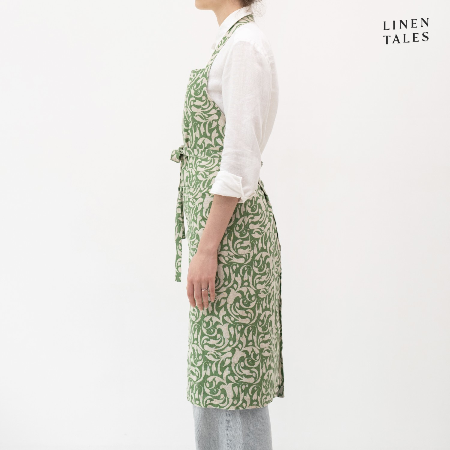 801/Evergreen Damask on natural