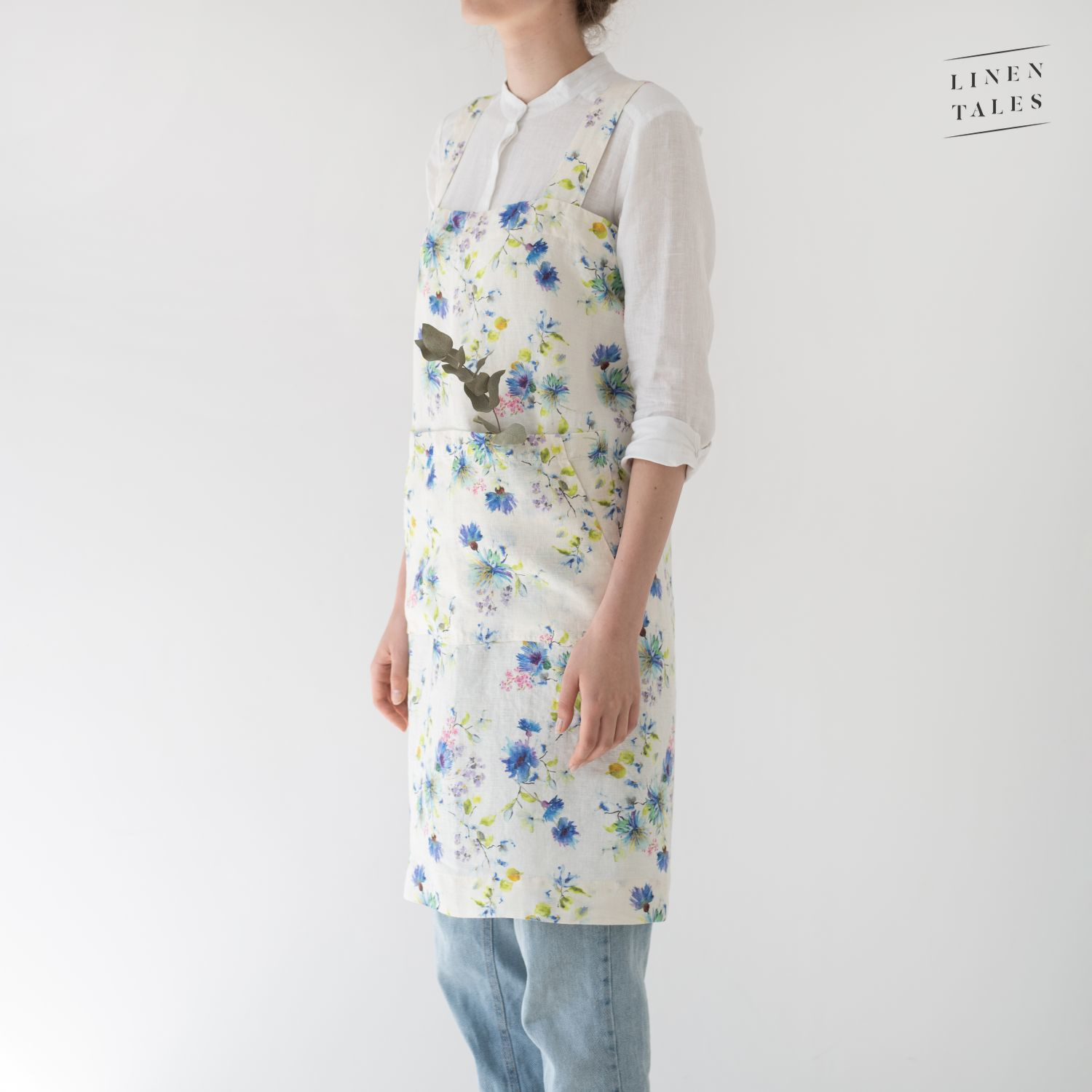 301/Flower on white