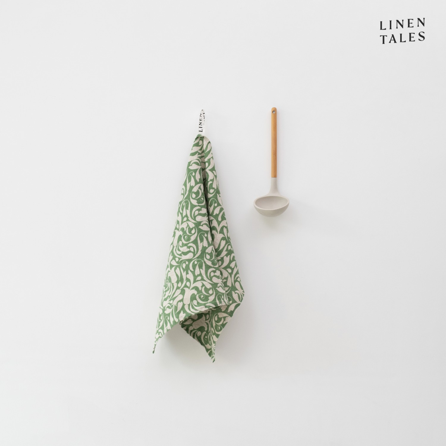 801/Evergreen Damask on natural