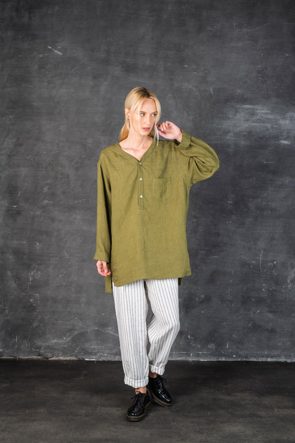 Front: 432/Martini olive