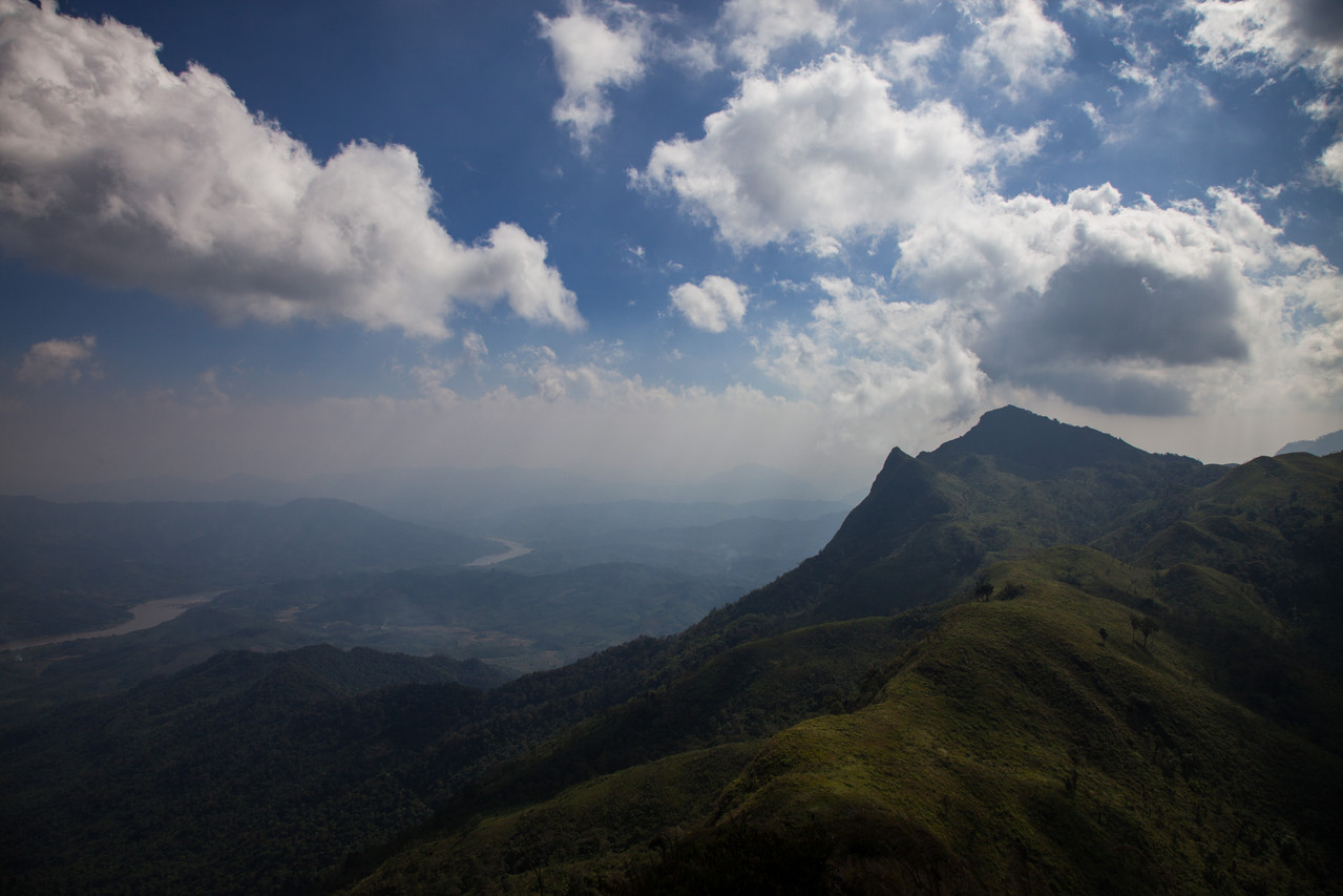 Blick auf Laos und den Mekong