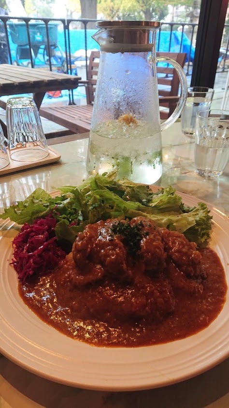 人気のメンチカツカレー