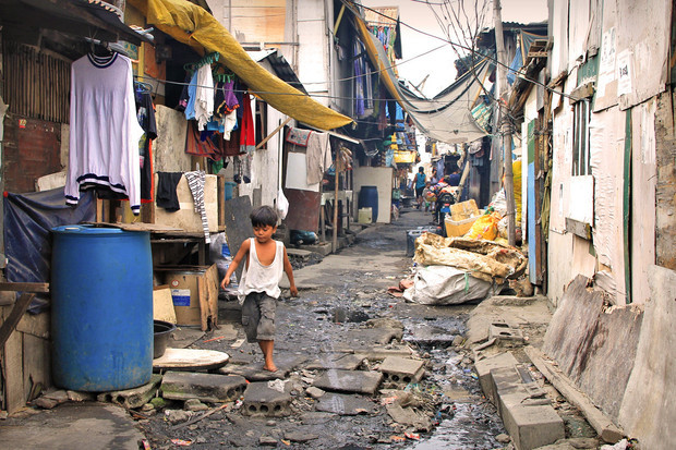 are there slums in the Philippines?