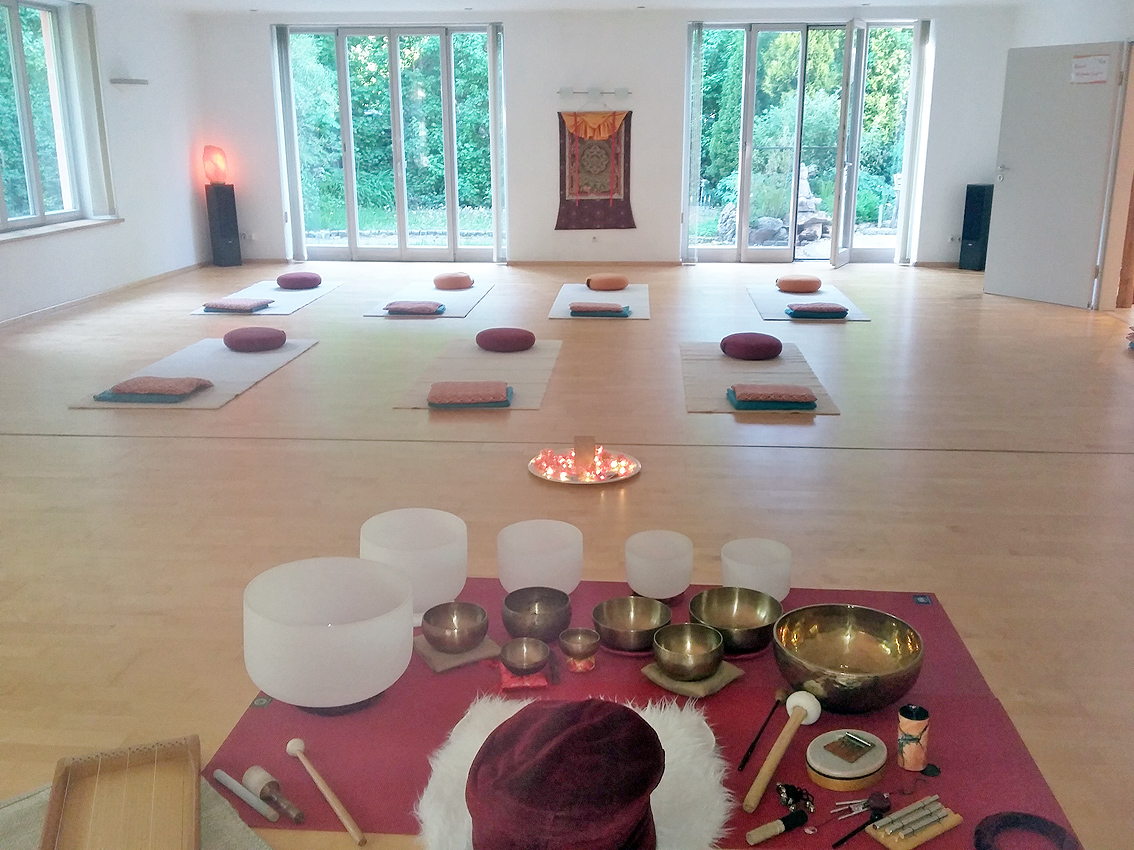 Klangreise im Yogazentrum Yoveda in Schondorf