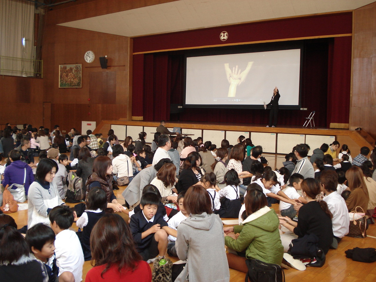 東刈谷小学校 親子ハンドマッサージ講座 安城市アロマリンパマッサージ ベビーマッサージ Snowhand 東刈谷小学校 親子ハンドマッサージ講座 安城市アロマリンパマッサージ ベビーマッサージ Snowhand