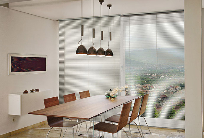 Horizontal- Jalousien - Rutronic Storen und Rollladen