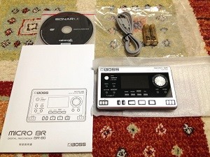 (MTR)BOSS BR-80 SONARとUSBケーブル、電池もついている